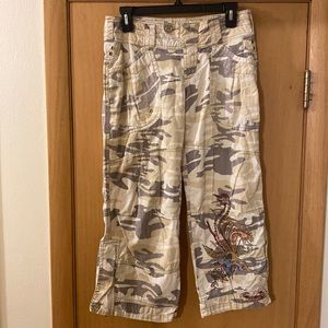 Hint Jeans Camo Y2K Dragon Embroidered Cropped Capri Pants Gray Tan Size 3-4
